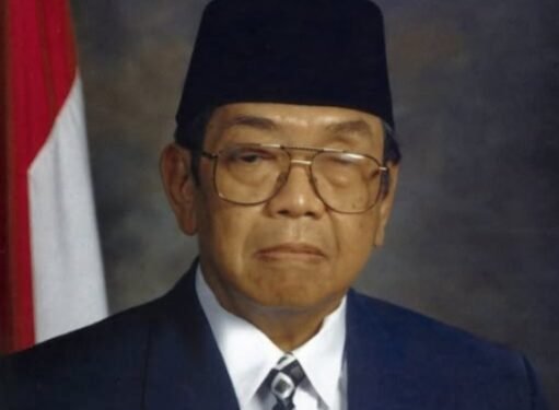 Gus Dur adalah politikus Indonesia dan ulama Islam yang menjabat sebagai presiden Indonesia keempat sejak tahun 1999 hingga 2001