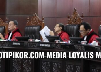 Mahkamah Konstitusi (MK) menggelar sidang perdana pengujian materiil Undang-Undang Nomor 8 Tahun 1999 tentang Perlindungan Konsumen (UU Perlindungan Konsumen)