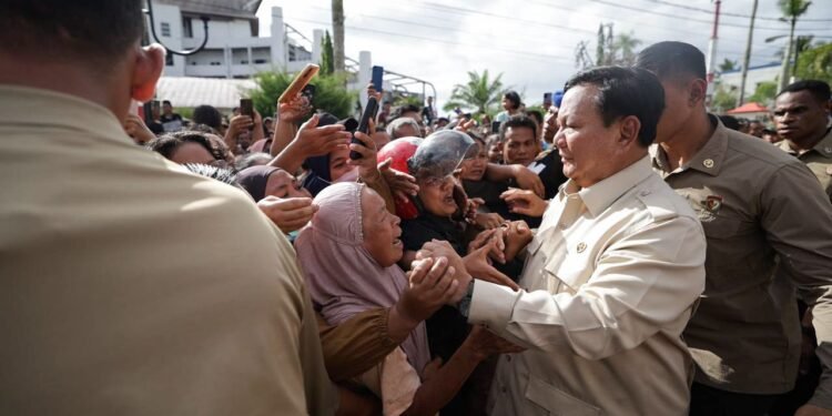 Bertolak ke Kabupaten Tapanuli Tengah untuk meninjau secara langsung kondisi para warga yang terdampak banjir dan tanah longsor di wilayah Sumatra.
