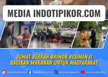 Jum’at Berkah Jajaran Resimen II Pasukan Pelopor