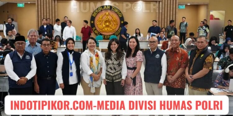Pelaksanaan NST ditinjau langsung  Wakapolri Komjen Pol. Prof. Dr. Dedi Prasetyo, S.H., M.Hum., M.Si., M.M., bersama Menteri Pendidikan Tinggi, Sains, dan Teknologi