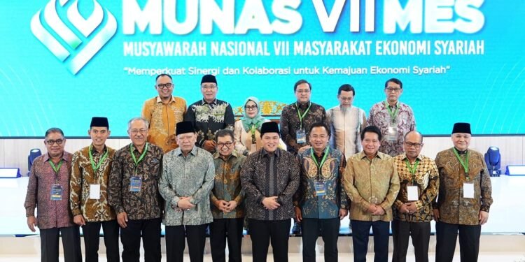 Menteri Investasi Hilirisasi dan Kepala BKPM sekaligus CEO DANANTARA Rosan P. Roeslani terpilih sebagai Ketua Umum Pengurus Pusat MES menggantikan Ketua Umum Erick Thohir.