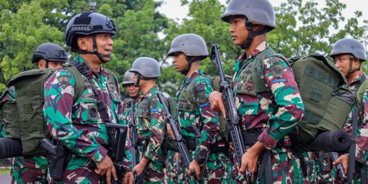 Gelar kekuatan satuan tempur Batalyon Infanteri 3 Marinir di sarang petarung Brigade infanteri 2 Marinir.