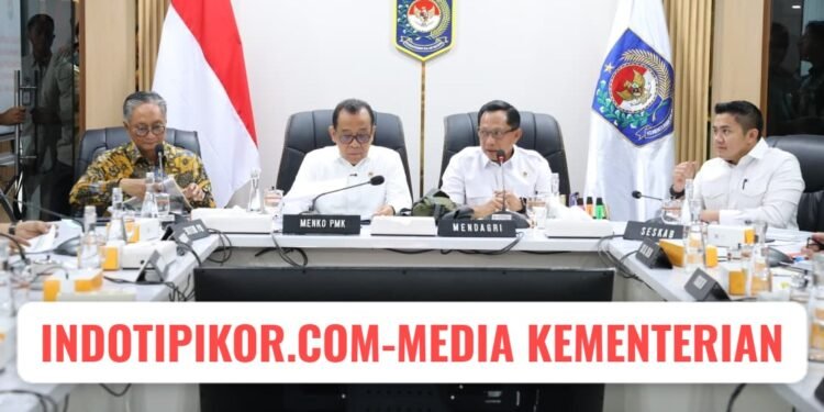 Gerak Cepat, Mendagri Bahas Percepatan Rehabilitasi dan Rekonstruksi Pascabencana Sumatra