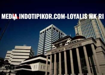 Pemohon Absen dalam Sidang Uji UU Sisdiknas