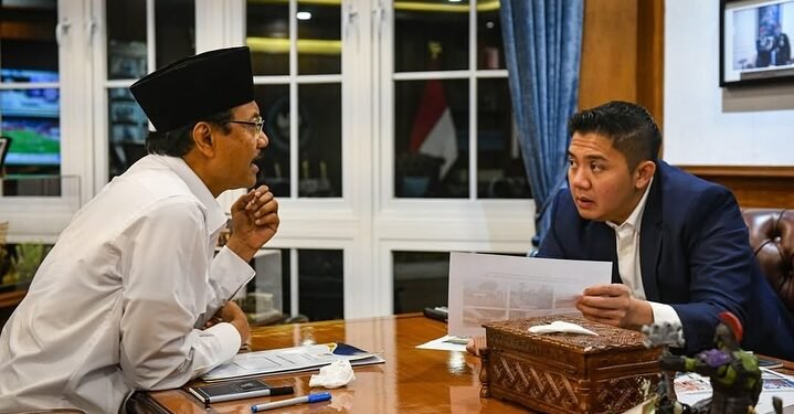 Menteri Sosial Saifullah Yusuf, mendatangi Kantor Sekretariat Kabinet