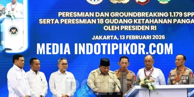 Presiden RI Jenderal (Purn) H. Prabowo Subianto mengaku bahagia menghadiri peresmian Satuan Pelayanan Pemenuhan Gizi (SPPG) Polri di Palmerah, Jakarta Barat,