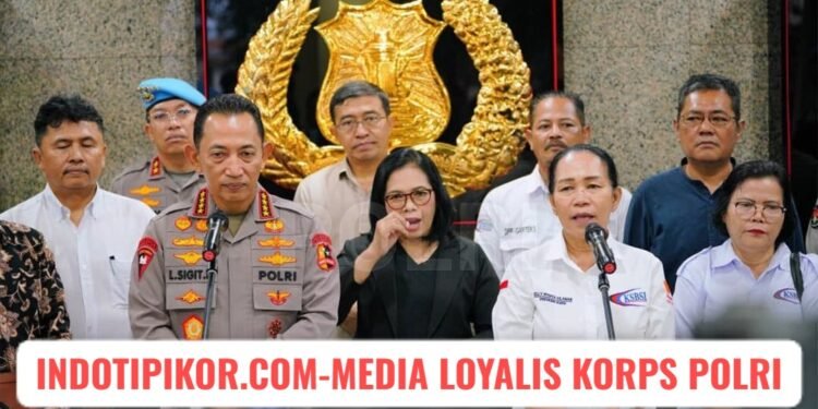 Kapolri menekankan optimalisasi Desk Ketenagakerjaan Polri sebagai bentuk pelayanan kepolisian dalam menangani persoalan perburuhan,
