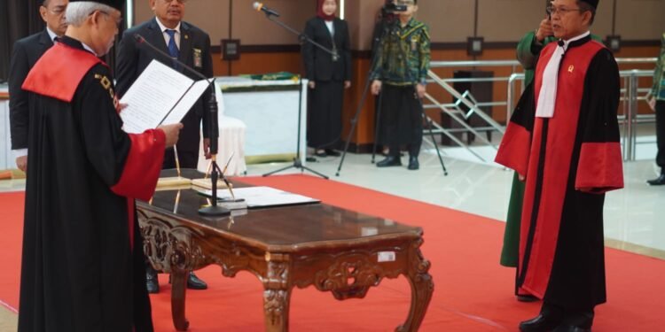 Sidang Luar Biasa Pengambilan Sumpah Jabatan dan Pelantikan Wakil Ketua Pengadilan Tinggi Jakarta