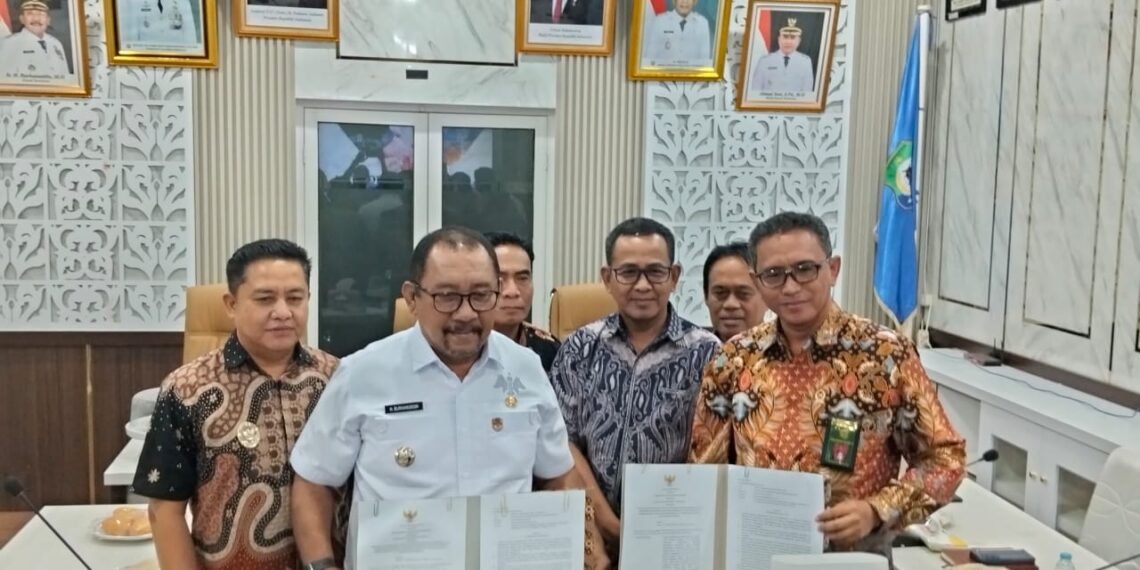 Tingkatkan Akses Layanan, PN Pasarwajo Teken Nota Kesepakatan dengan Pemkab Bombana