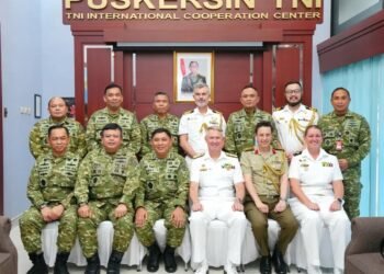 Asisten Operasi (Asops) Panglima TNI Letjen TNI Bobby Rinal Makmun, S.I.P., menerima Courtesy Call (CC) Kepala Operasi Gabungan Australia (Chief of Joint Operations/CJOPS),