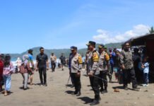 Kapolda Jabar Berikan Tali Asih kepada Personel Gabungan yang terlibat di Pos Hoegeng Simpang Gadog