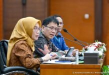 Menkeu Pimpin Sidang Debottlenecking ke-5, Bahas Hambatan Impor dan Investasi
