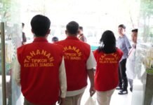 PENYERAHAN TERSANGKA DAN BARANG BUKTI (TAHAP II) PERKARA PEMBERIAN FASILITAS PINJAMAN/KREDIT DARI SALAH SATU BANK PLAT MERAH KEPADA PT. BSS DAN PT. SAL