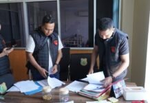 PENGGELEDAHAN TIGA LOKASI DILAKUKAN TIM PENYIDIK KEJATI SUMSEL DALAM PERKARA DUGAAN TIPIKOR LALU LINTAS PELAYARAN SUNGAI LALAN KAB. MUBA