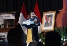 Menteri Agus mengingatkan kepada seluruh jajarannya untuk senantiasa membangun profesionalitas kerja dan akuntabilitas.