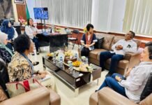 Tim dari U.S. Department of Justice/OPDAT bersama perwakilan Kedutaan Besar Amerika Serikat di Jakarta melakukan kunjungan ke Pengadilan Negeri (PN) Manado
