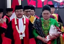 Ketua Pengadilan Tinggi (PT) Tanjung Karang, Roki Panjaitan, S.H., resmi memasuki masa purnabakti setelah mengabdi selama 41 tahun di dunia peradilan.
