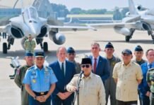 Presiden menyampaikan bahwa pemerintah akan terus melanjutkan pembangunan kekuatan pertahanan secara bertahap dan berkelanjutan.