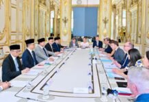 Presiden Prabowo dan Presiden Macron Bahas Kerja Sama Pertahanan hingga IEU-CEPA di Istana Élysée