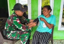 Bentuk Kepedulian dan Pengabdian Satgas kepada masyarakat di wilayah perbatasan.
