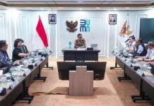 Kepala BP BUMN sekaligus COO Danantara, Dony Oskaria, menggelar rapat bersama Direksi PT Kereta Api Indonesia (Persero) untuk membahas progres pelaksanaan peta jalan (roadmap)