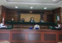 Direktur Jenderal Badan Peradilan Agama Mahkamah Agung, Drs. H. Muchlis, S.H., M.H., melakukan langkah tak biasa dengan hadir langsung sebagai pembina apel pagi