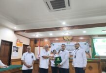 Pengadilan Negeri (PN) Gianyar menerima kunjungan Tim Pengawasan Daerah dari Pengadilan Tinggi (PT) Denpasar dalam rangka Pengawasan Daerah, Asesmen AMPUH, serta Monitoring dan Evaluasi Pelayanan Terpadu Satu Pintu (PTSP)