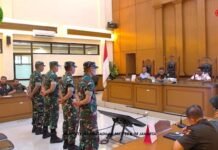 Majelis hakim menjatuhkan vonis kepada 4 (empat) prajurit Detasemen Markas Badan Intelijen Strategis (BAIS) TNI dalam persidangan pembacaan putusan