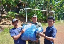 TMMD Ke-129 Kodim 0612/Tasikmalaya Tebar Semangat Hidup Sehat, Satgas Serahkan Sarana Olahraga kepada Bapak Titing