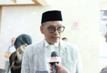 Anggota Komisi X DPR RI Abdul Fikri Faqih menegaskan bahwa peningkatan kesejahteraan dosen merupakan faktor penting untuk mendukung pelaksanaan tugas pendidikan,