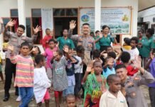 Momentum Hari Bhayangkara ke-80, Satgas Ops Damai Cartenz Pererat Kedekatan dengan Masyarakat Lewat Bakti Sosial