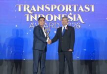 PT Pelayaran Nasional Indonesia atau PT PELNI (Persero) meraih penghargaan “The Leading Maritime Connectivity Company of the Year” pada ajang Transportasi Indonesia Awards 2026