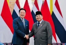 Perdana Menteri (PM) Kerajaan Tailan Anutin Charnvirakul menegaskan bahwa Indonesia dan Tailan, sebagai dua pilar utama ASEAN,