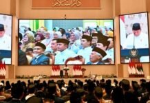 Presiden Prabowo Subianto menegaskan pentingnya membangun Indonesia yang mandiri dan mampu berdiri di atas kaki sendiri (berdikari).
