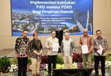 Wakil Menteri Dalam Negeri (Wamendagri) Bima Arya menegaskan bahwa peningkatan Pendapatan Asli Daerah (PAD) tidak boleh ditempuh secara instan melalui kenaikan tarif pajak yang berpotensi membebani masyarakat.