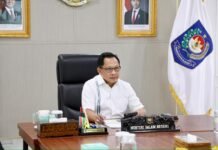 Menteri Dalam Negeri (Mendagri) Muhammad Tito Karnavian mengimbau pemerintah daerah (Pemda) di wilayah yang terdampak sebaran abu erupsi Gunung Anak Krakatau untuk meningkatkan kewaspadaan