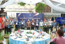 Indonesia memperkuat kerja sama pengelolaan perbatasan dengan negara-negara tetangga untuk mewujudkan kesejahteraan masyarakat di kawasan perbatasan.