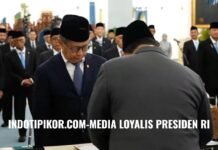 Presiden Republik Indonesia, Prabowo Subianto, resmi melantik anggota Dewan Pertimbangan Presiden (Wantimpres) di Istana Negara, Jakarta,