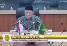 Pelaksana Tugas Direktur Jenderal Badan Peradilan Agama Drs. H. Muchlis, S.H., M.H., mengarahkan pimpinan pengadilan agama memperketat pengawasan untuk menutup celah transaksional dalam Sosialisasi Anti Penyuapan