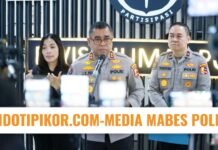 Polri melakukan mutasi terhadap 88 perwira tinggi (Pati) dan perwira menengah (Pamen) melalui Surat Telegram Kapolri Nomor ST/2205/X/KEP./2026 tertanggal 2 Oktober 2026.